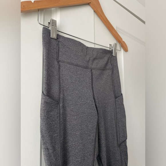 Lululemon Speed Up Tight *28" Sz 4 in Heathered Black - Picture 8 of 14